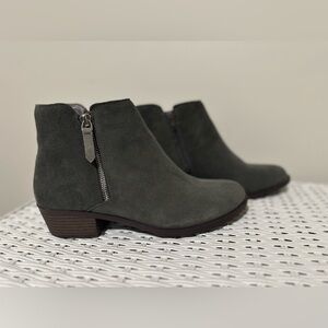 Kenzie Ankle Boots. Size 10M Women’s